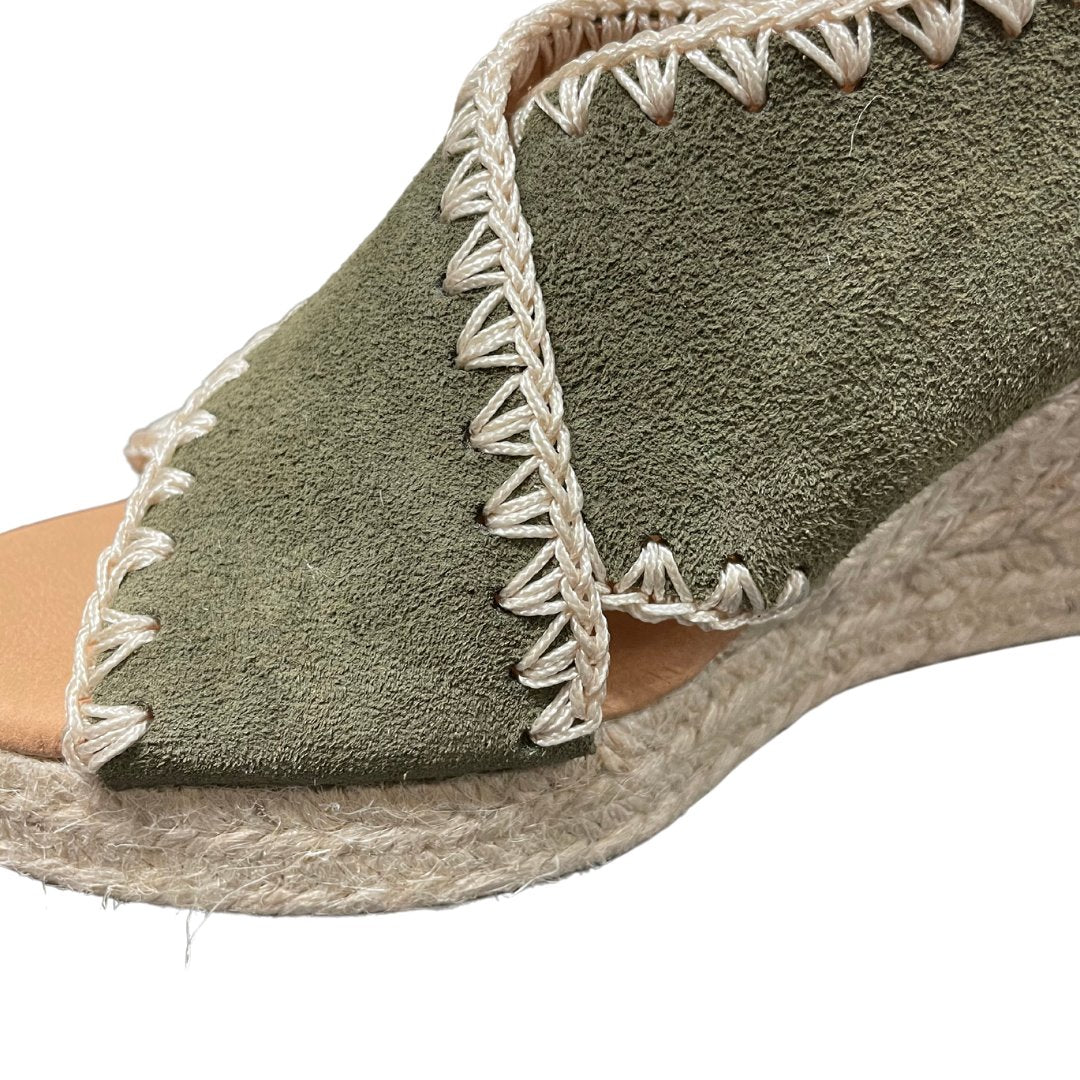 Emille Trebol Suede
