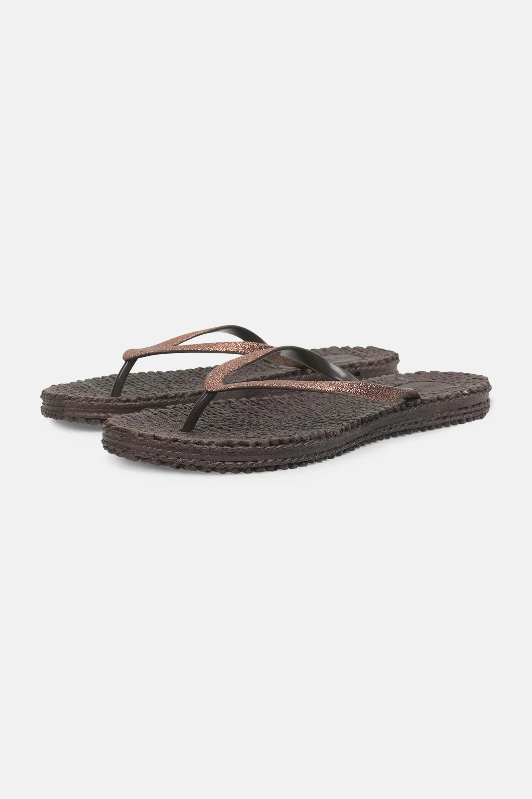 Cheerful Flip Flop Prune with Glitter