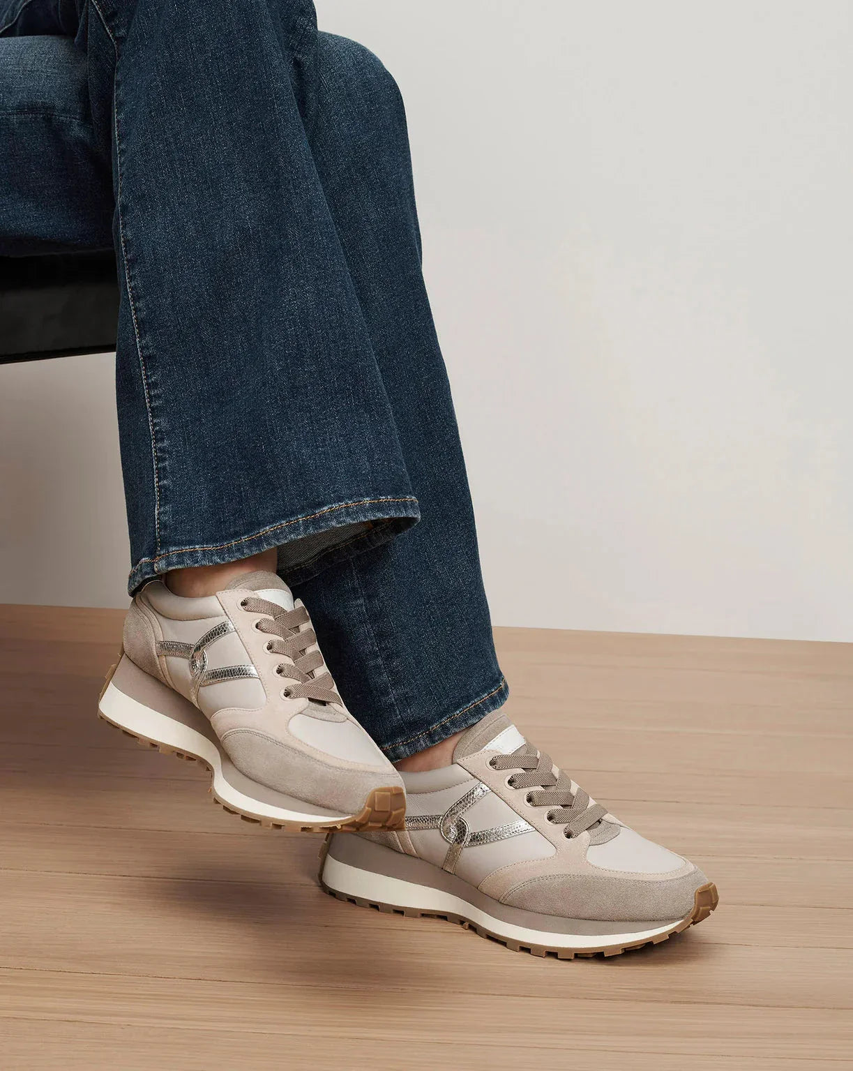 Valentina Sneaker Suede Grey Metallic
