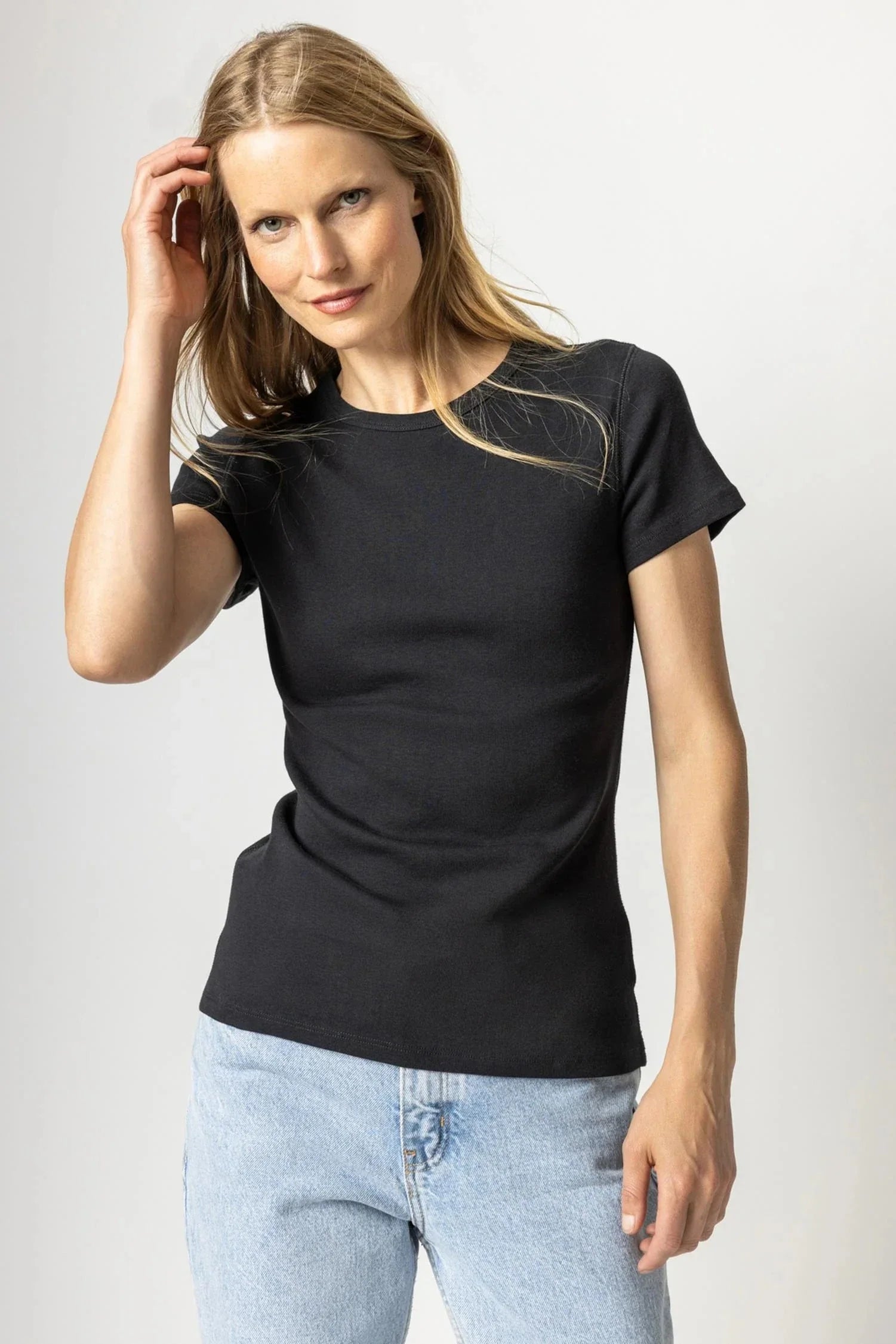 Short Sleeve Crew Black