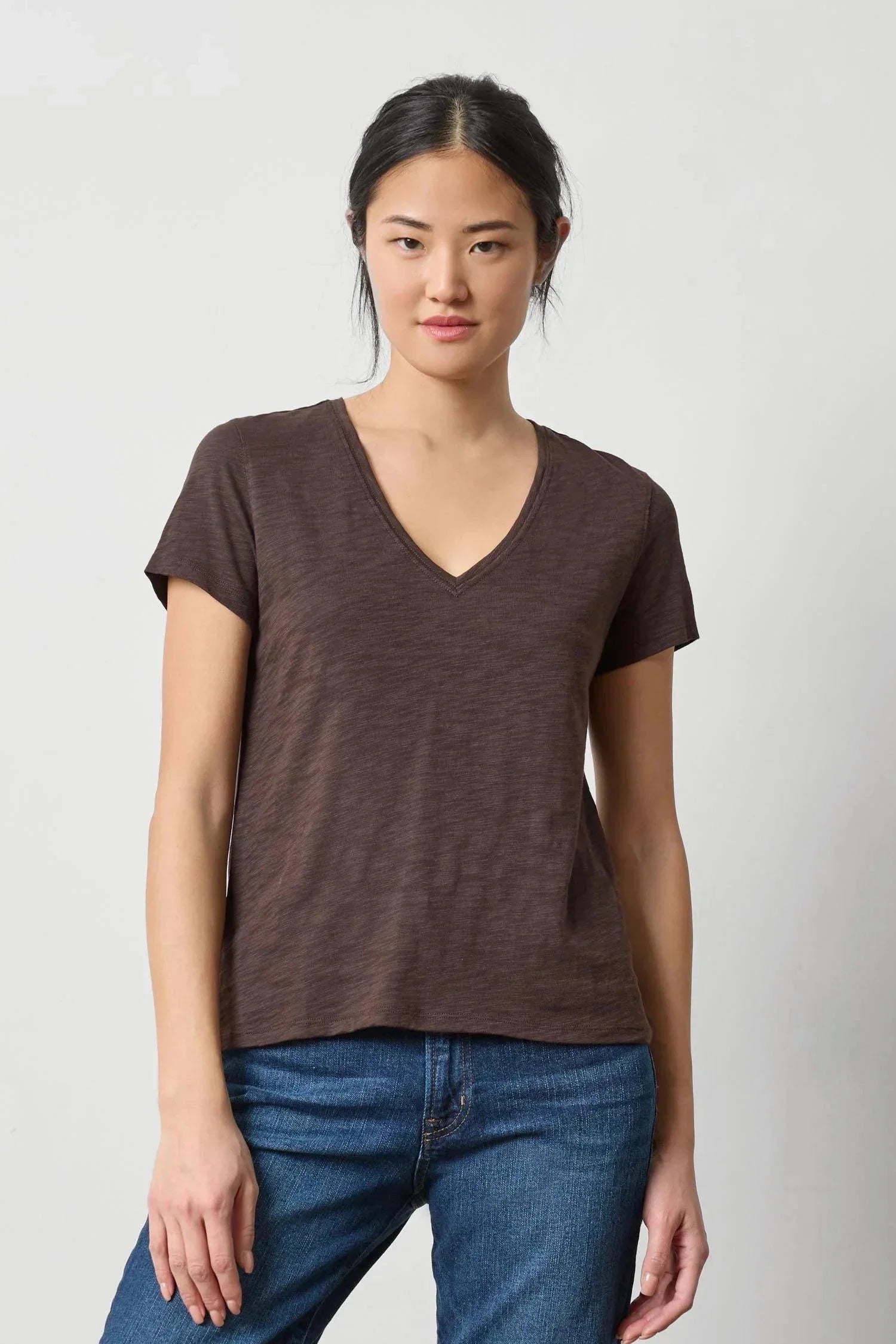Short Sleeve Back Seam V-Neck Espresso