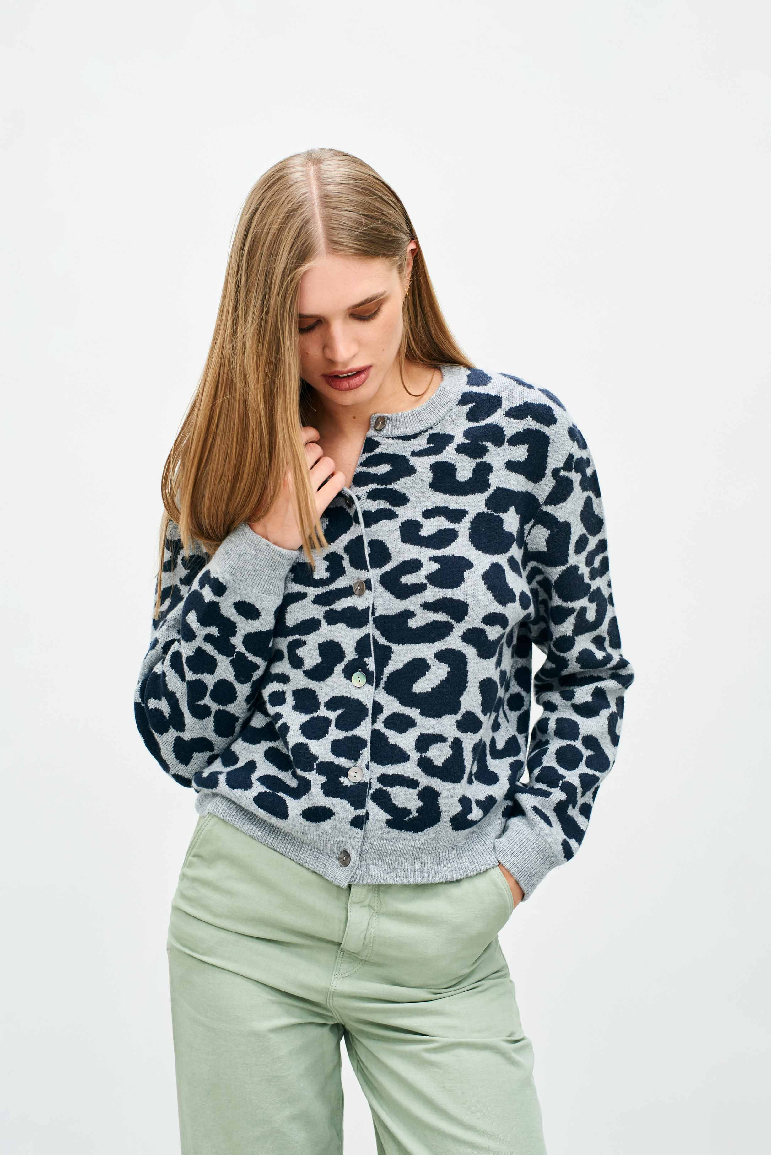Merino Leopard Crew Cardigan Mid Grey/Navy