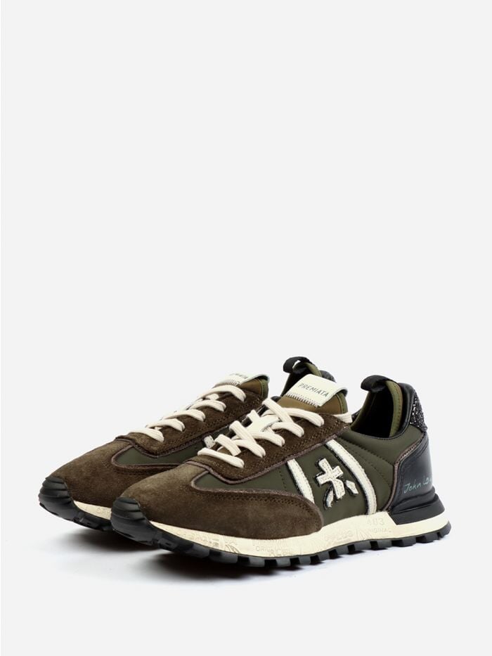 John Low D VAR 6523